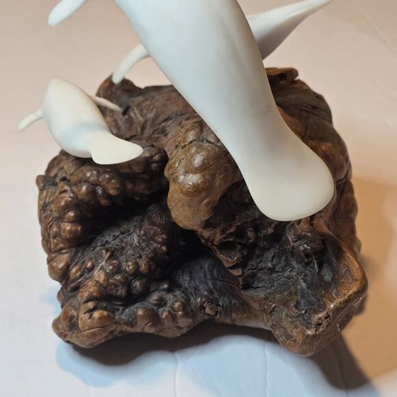 John Perry Manatee Family of 3 White Statue Decoration Ocean Nautical Marine - Picture 5 of 8